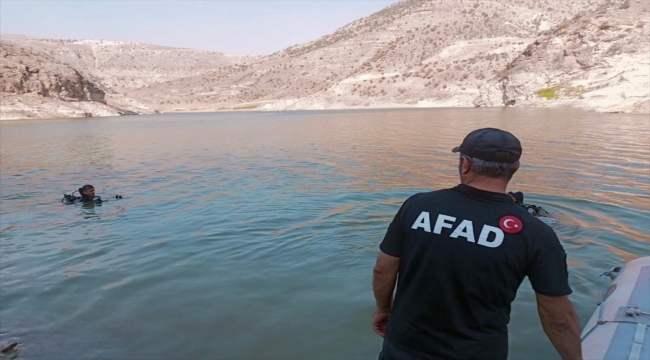 Siirt'te serinlemek için çaya giren oğlunu kurtarmak isteyen baba boğuldu