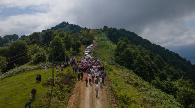 Trabzon'da 3 ilçe işbirliğinde "İzmiş Şenliği" düzenlendi