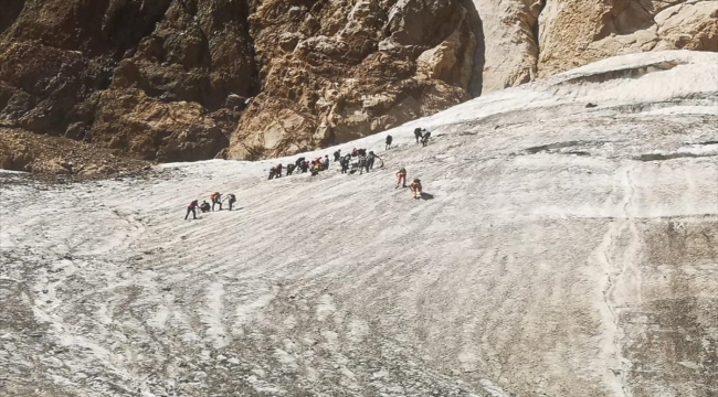 Türkiye Dağcılık Federasyonunun Hakkari'deki tırmanış eğitimi sona erdi