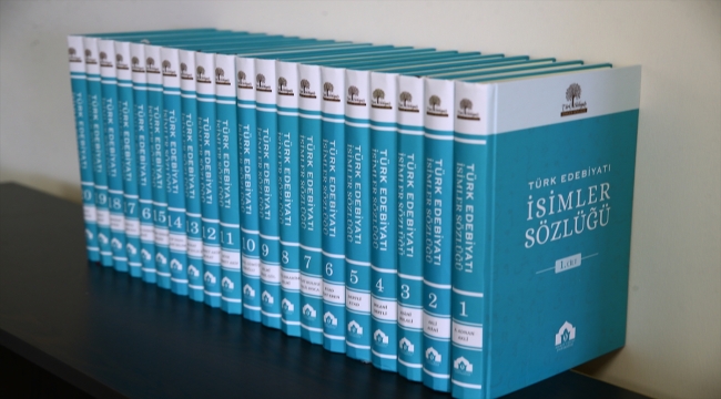 Ahmet Yesevi Üniversitesi, 20 ciltlik "Türk Edebiyatı İsimler Sözlüğü"nü yayımladı