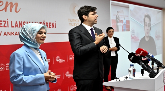 Aile ve Sosyal Hizmetler Bakanı Göktaş, "AİLEM Engelsiz İletişim Merkezi Tanıtım Töreni"nde konuştu