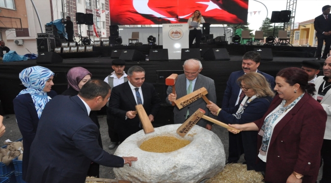 AK Parti Genel Başkan Yardımcısı Yılmaz, Kırşehir'de Geleneksel Bulgur Festivali'ne katıldı