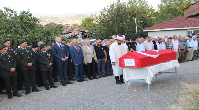 Amasya'da vefat eden Kıbrıs gazisi son yolculuğuna uğurlandı