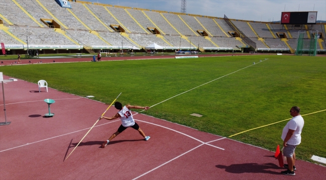 Atletizmde Turkcell 20 Yaş Altı Kulüpler Ligi şampiyonu ENKA oldu