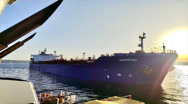 Çanakkale Boğazı'nda tanker arızası nedeniyle gemi trafiği tek yönlü askıya alındı