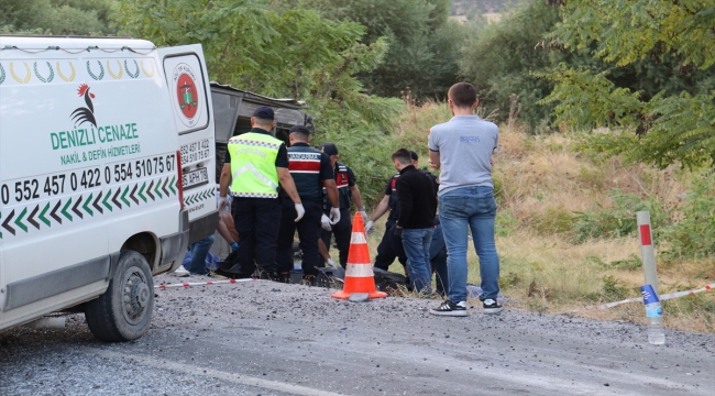 Denizli'de kum yüklü kamyon otobüse çarptı, 6 kişi öldü, 42 kişi yaralandı