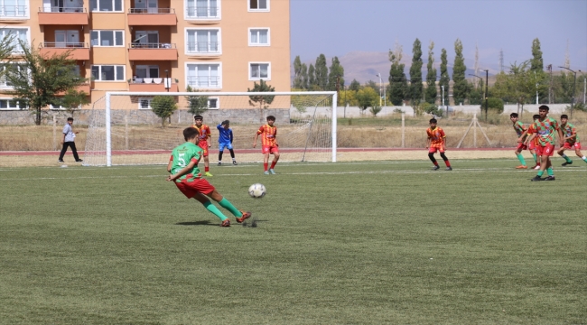 Kaybedeni olmayan futbol turnuvasının şampiyonu, Diyarbakırlı depremzede çocuklar oldu