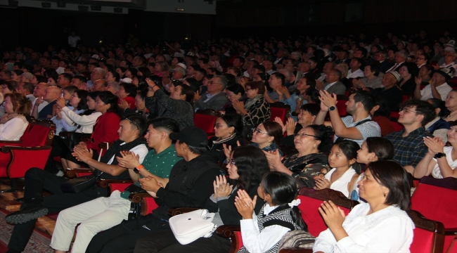 Kırgızistan'da "Komuz Günü" konserle kutlandı