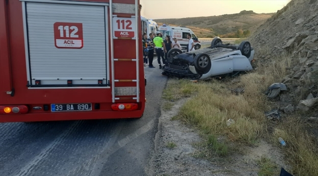 Kırklareli'nde devrilen otomobildeki 5 kişi yaralandı