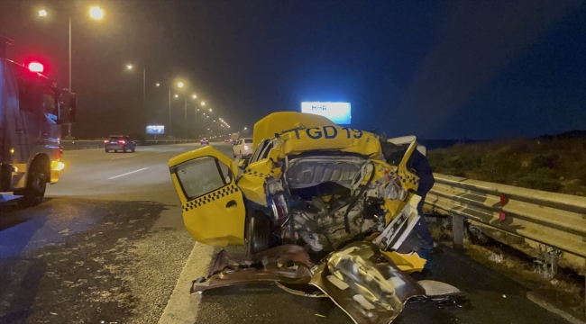 Kuzey Marmara Otoyolu'ndaki trafik kazasında 3 kişi yaralandı 