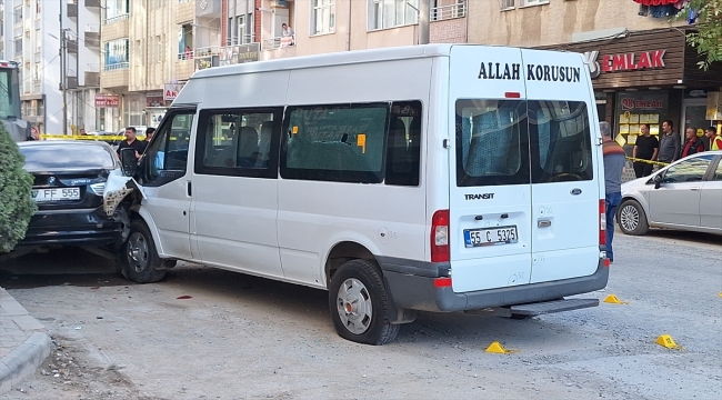 Samsun'da servis taşımacılığıyla ilgili çıkan silahlı kavgada 1 kişi yaralandı