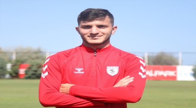 Samsunspor'un genç futbolcusu Yunus Emre Çift, hedeflerini anlattı: