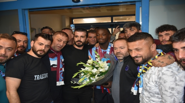 Trabzonspor'un yeni transferi Nicolas Pepe Trabzon'a geldi