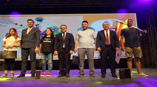 Ürgüp'te "51. Uluslararası Ürgüp Bağ Bozumu Festivali" başladı