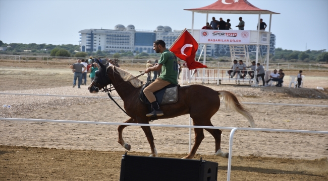 14. Geleneksel Manavgat-Side Rahvan At Yarışları yapıldı