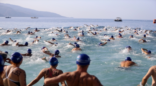 4. Uluslararası Fethiye Spor Festivali'nde yüzme yarışı yapıldı