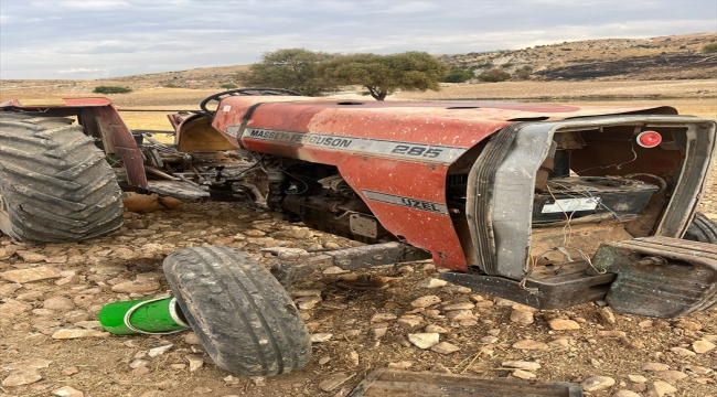 Adıyaman'da traktörün devrilmesiyle 1 kişi öldü, 1 kişi yaralandı