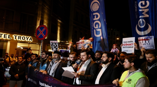 Anadolu Gençlik Derneğinden Beyoğlu'nda İngiltere'yi protesto 