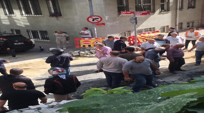 Bakırköy'de kırılan beton parçası üstüne düşen işçi öldü