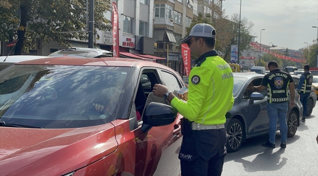 Bakırköy'de trafik denetiminde 5 sürücüye 10 bin 846 TL cezai işlem uygulandı