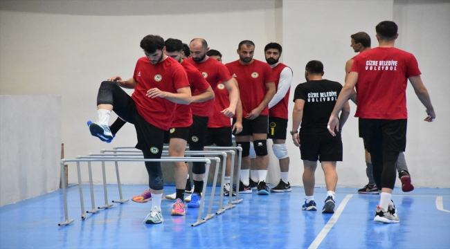 Cizre Belediyespor Erkek Voleybol Takımı, yeni sezona ilk 8 hedefiyle hazırlanıyor