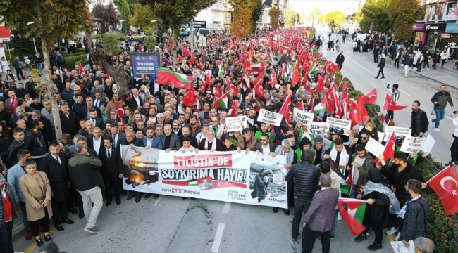 Çorum'da vatandaşlar İsrail'e "Büyük Filistin Yürüyüşü" ile tepki gösterdi