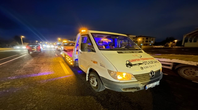 Düzce'de çekici sürücüleri şehir turu yaparak İsrail'i protesto etti