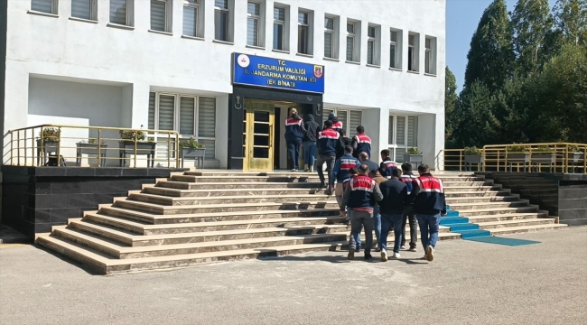 Erzurum'da PKK/KCK silahlı terör örgütü propagandası yapan 5 kişi yakalandı