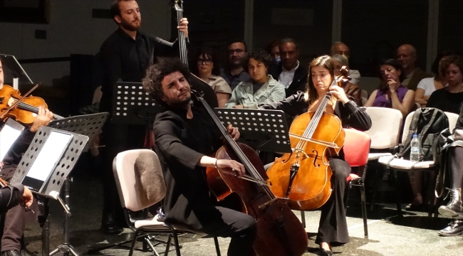 Genç çellist Jamal Aliyev İstanbul'da konser verdi