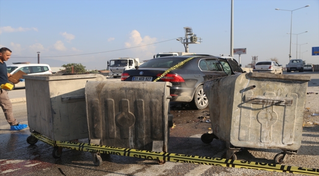 Hatay'da otomobille çöp kamyonu arasına sıkışan temizlik işçisi öldü 