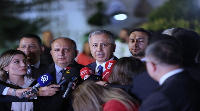 İçişleri Bakanı Yerlikaya, Ankara'daki terör saldırısında yaralanan polis memurlarını ziyaret etti: