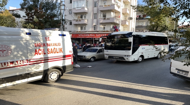 Isparta'da midibüsün çarptığı yaya öldü