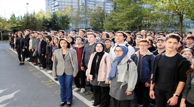 İstanbul'daki okullarda Filistin için saygı duruşu 