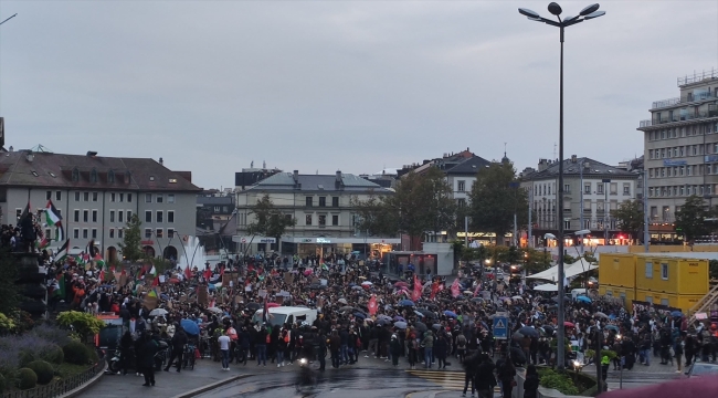 İsviçre'de, İsrail'in Gazze'ye yönelik saldırıları protesto edildi