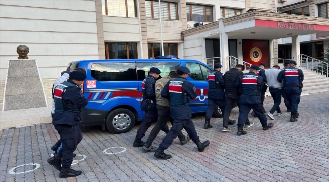 Kastamonu'da uyuşturucu operasyonunda 2 zanlı tutuklandı