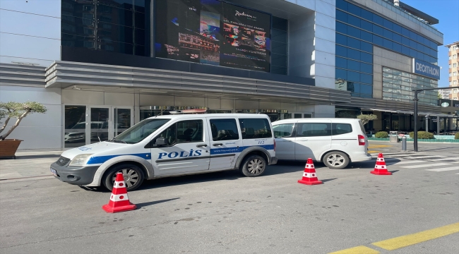 Kayseri'de temizlik işçisi AVM'nin mescidinde ölü bulundu