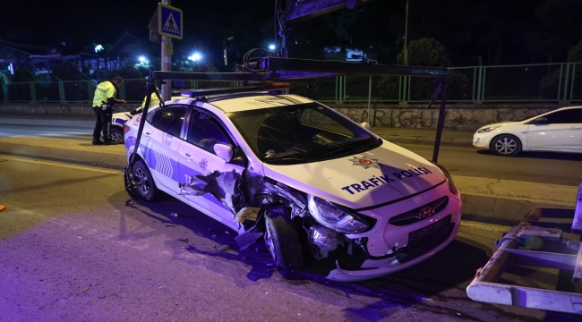 Maltepe'de polis aracına çarpıp kaçan hafriyat kamyonu sürücüsü yakalandı