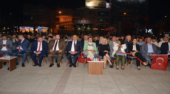 Manisa'da "Makedon Müzik ve Folklor Festivali" gerçekleştirildi