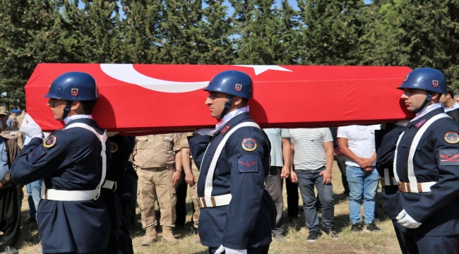 Muğla'da kazada yaşamını yitiren uzman çavuşun cenazesi Hatay'da defnedildi