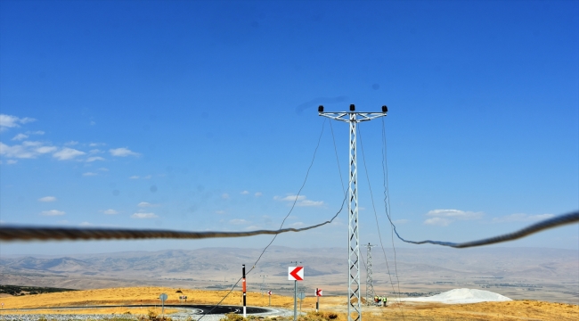 Muş'ta Şenyayla bölgesinin enerji altyapısı güçlendiriliyor