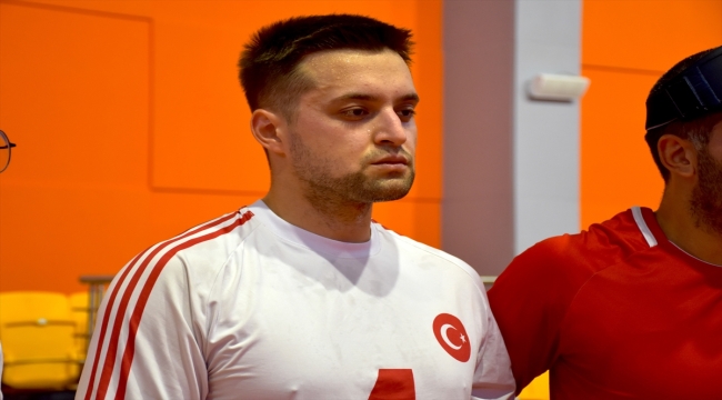 Paralimpik sporcu Bilal Tekin, golbolda önemli başarılara katkı sağlamak istiyor