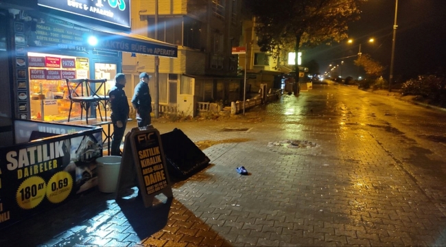 Sakarya'da tartıştığı üvey oğlunu silahla vurarak öldüren, 2 kişiyi yaralayan zanlı yakalandı