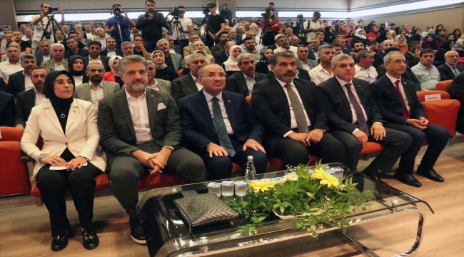 TBMM Başkanvekili Bozdağ, Şanlıurfa'da Genişletilmiş İl Danışma Meclisi Toplantısı'nda konuştu