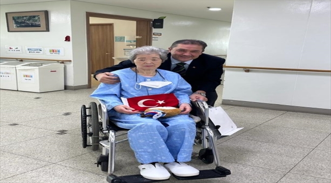 Türkiye'nin Seul Büyükelçisi Tamer, "Koreli Ayla"yı Seul'de ziyaret etti