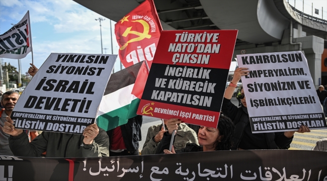 Beylikdüzü'nde gemiyle İsrail'e yük taşıyacak şirket protesto edildi