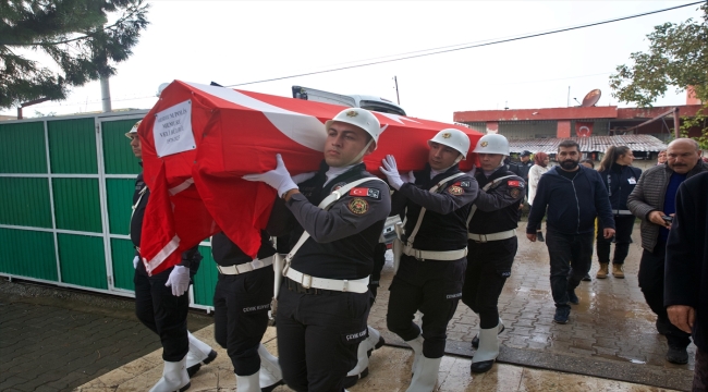 Hatay'da mesaiden dönen polis, trafik kazasında yaşamını yitirdi