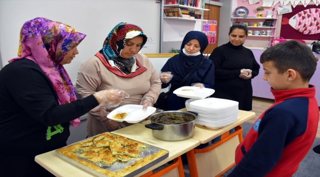 İlkokul öğrencileri "sıcak yemek" uygulamasıyla sağlıklı besleniyor