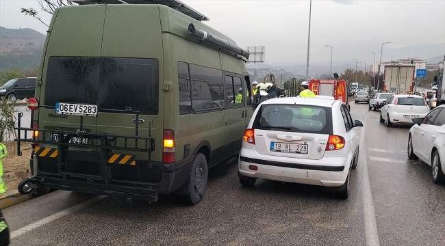 Karabük'teki zincirleme trafik kazasında 2 çocuk yaralandı