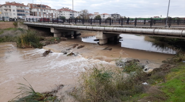 Kırklareli'nde kirlenme yüzünden rengi değişen Şeytandere'nin rengi normale döndü