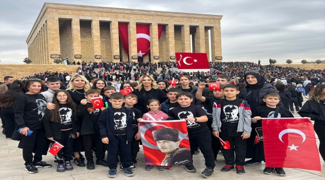 Köy okulu öğrencileri ilk kez Anıtkabir'i ziyaret etti